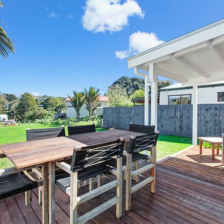 The Little Blue Bach In Oneroa Village By Waiheke Unlimited Buitenkant foto