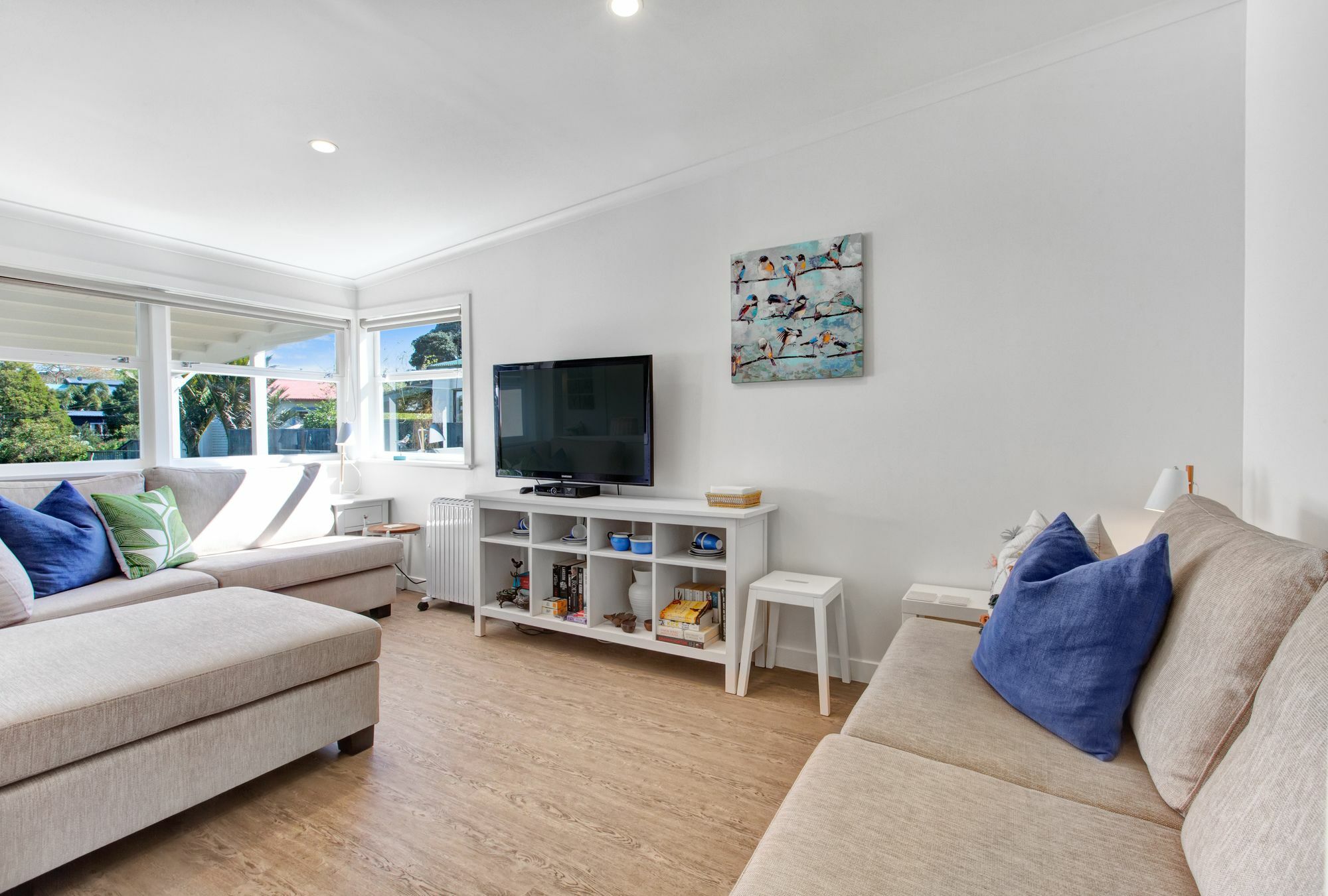 The Little Blue Bach In Oneroa Village By Waiheke Unlimited Buitenkant foto